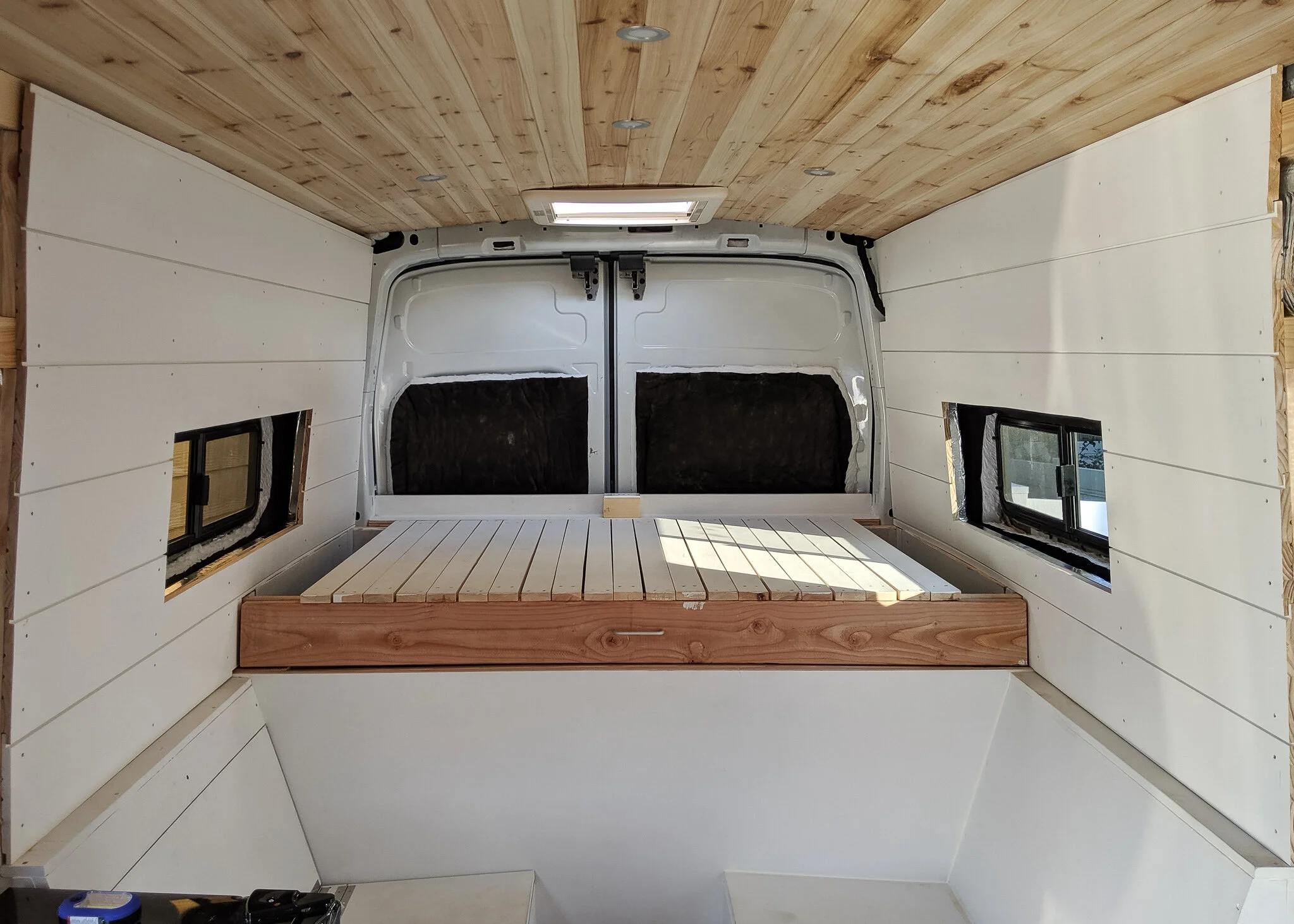 Van pull 2024 out bed